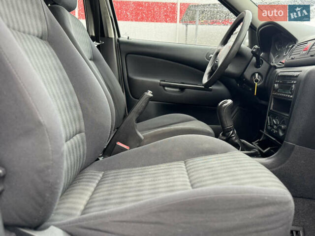 Сірий Шкода Октавія, об'ємом двигуна 1.6 л та пробігом 210 тис. км за 4399 $, фото 58 на Automoto.ua