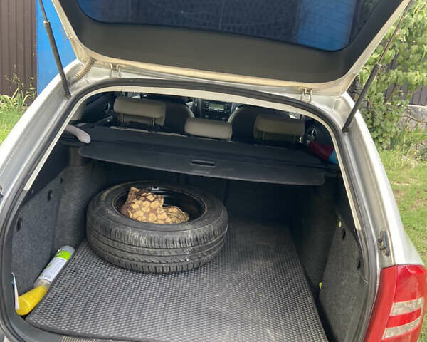 Серый Шкода Октавия, объемом двигателя 1.6 л и пробегом 171 тыс. км за 6100 $, фото 4 на Automoto.ua