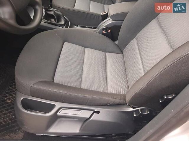 Серый Шкода Октавия, объемом двигателя 1.6 л и пробегом 220 тыс. км за 6400 $, фото 101 на Automoto.ua
