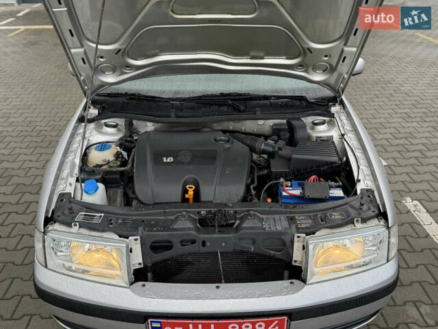 Сірий Шкода Октавія, об'ємом двигуна 1.6 л та пробігом 210 тис. км за 4399 $, фото 43 на Automoto.ua