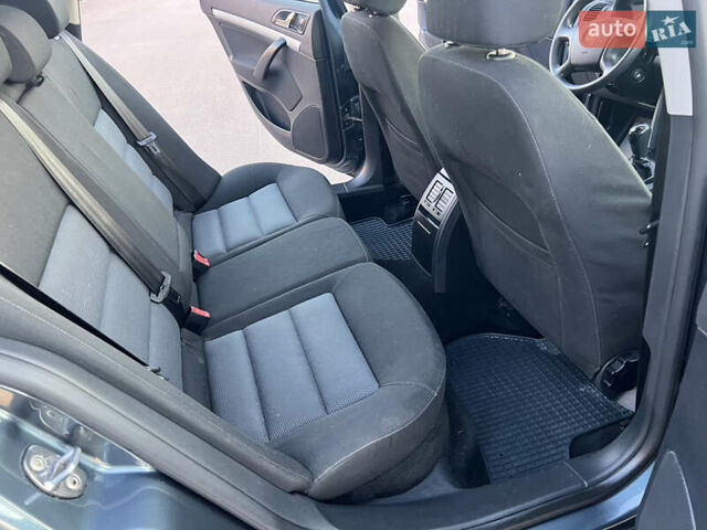 Сірий Шкода Октавія, об'ємом двигуна 1.6 л та пробігом 228 тис. км за 5600 $, фото 19 на Automoto.ua
