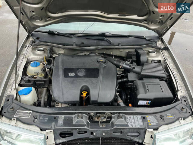 Шкода Октавія 2006 у Борисполе на Automoto.ua Сірий Шкода Октавія, об'ємом двигуна 1.6 л та пробігом 270 тис. км за 5300 $, фото 13 на Automoto.ua