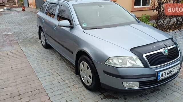 Серый Шкода Октавия, объемом двигателя 1.6 л и пробегом 311 тыс. км за 5600 $, фото 4 на Automoto.ua