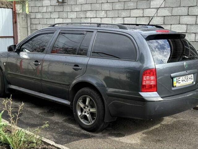 Серый Шкода Октавия, объемом двигателя 1.6 л и пробегом 100 тыс. км за 7700 $, фото 2 на Automoto.ua