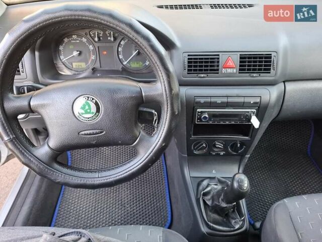 Серый Шкода Октавия, объемом двигателя 1.6 л и пробегом 208 тыс. км за 5200 $, фото 18 на Automoto.ua