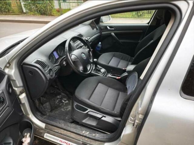 Серый Шкода Октавия, объемом двигателя 2 л и пробегом 299 тыс. км за 3300 $, фото 4 на Automoto.ua