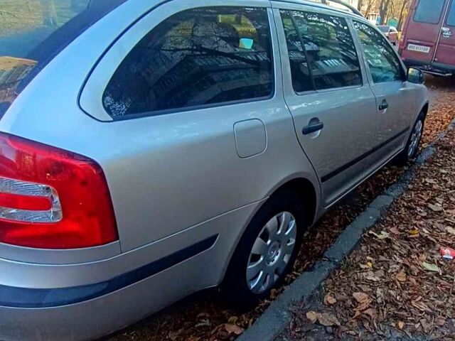 Сірий Шкода Октавія, об'ємом двигуна 1.6 л та пробігом 221 тис. км за 5850 $, фото 2 на Automoto.ua