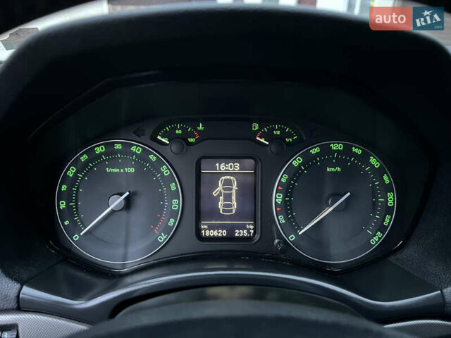 Сірий Шкода Октавія, об'ємом двигуна 1.6 л та пробігом 180 тис. км за 5999 $, фото 34 на Automoto.ua