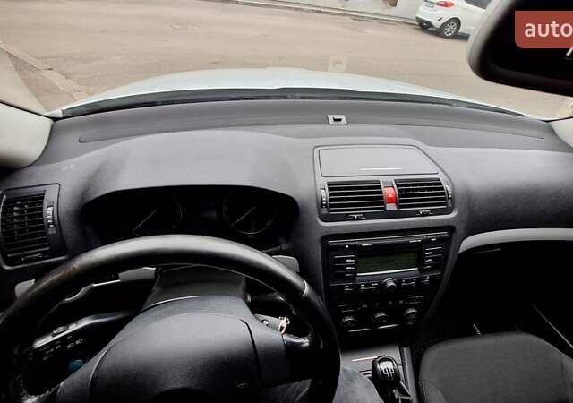 Серый Шкода Октавия, объемом двигателя 1.9 л и пробегом 310 тыс. км за 6400 $, фото 5 на Automoto.ua