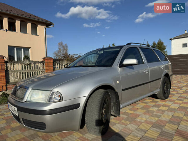 Серый Шкода Октавия, объемом двигателя 1.6 л и пробегом 310 тыс. км за 4350 $, фото 5 на Automoto.ua