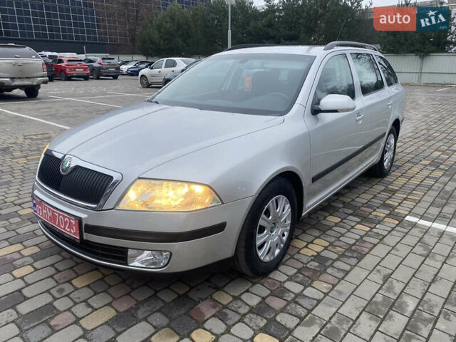 Серый Шкода Октавия, объемом двигателя 1.6 л и пробегом 206 тыс. км за 6450 $, фото 10 на Automoto.ua
