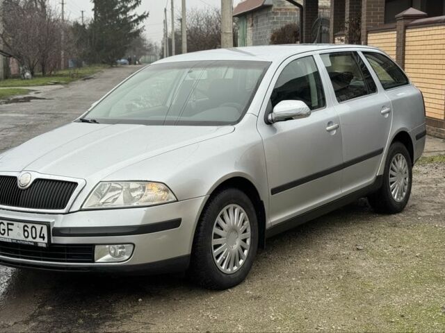 Серый Шкода Октавия, объемом двигателя 2 л и пробегом 300 тыс. км за 2750 $, фото 7 на Automoto.ua