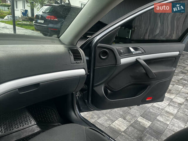 Серый Шкода Октавия, объемом двигателя 1.6 л и пробегом 298 тыс. км за 6200 $, фото 15 на Automoto.ua