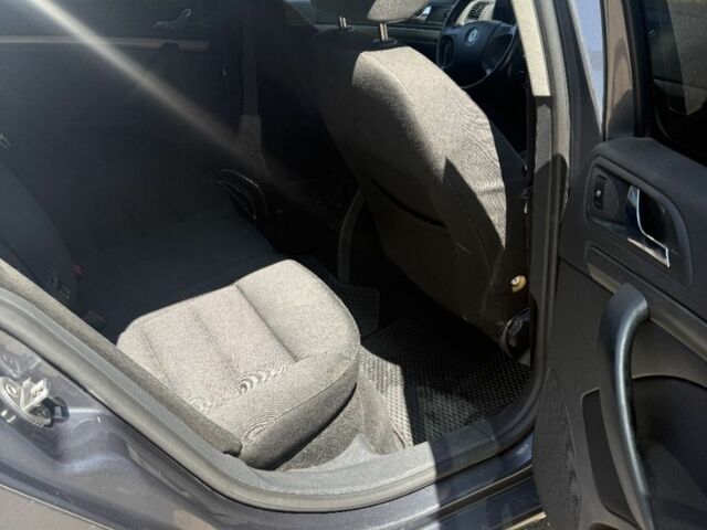 Сірий Шкода Октавія, об'ємом двигуна 2 л та пробігом 397 тис. км за 6500 $, фото 7 на Automoto.ua