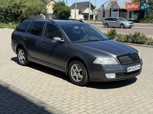 Серый Шкода Октавия, объемом двигателя 1.8 л и пробегом 290 тыс. км за 4600 $, фото 1 на Automoto.ua