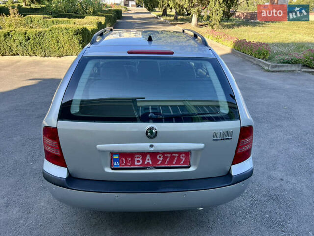 Серый Шкода Октавия, объемом двигателя 1.6 л и пробегом 235 тыс. км за 5600 $, фото 8 на Automoto.ua