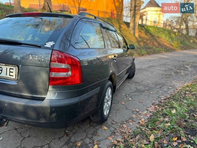Серый Шкода Октавия, объемом двигателя 1.6 л и пробегом 227 тыс. км за 6000 $, фото 10 на Automoto.ua