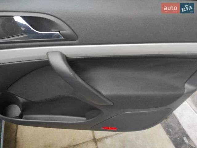 Сірий Шкода Октавія, об'ємом двигуна 1.6 л та пробігом 280 тис. км за 5500 $, фото 24 на Automoto.ua