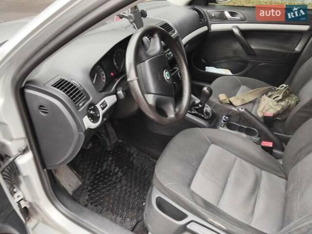 Серый Шкода Октавия, объемом двигателя 1.6 л и пробегом 227 тыс. км за 5750 $, фото 8 на Automoto.ua