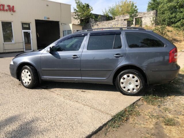 Серый Шкода Октавия, объемом двигателя 1.6 л и пробегом 230 тыс. км за 5400 $, фото 3 на Automoto.ua