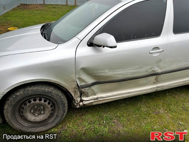 Серый Шкода Октавия, объемом двигателя 2 л и пробегом 275 тыс. км за 5500 $, фото 1 на Automoto.ua