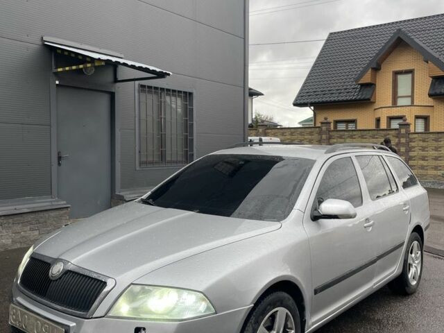 Серый Шкода Октавия, объемом двигателя 1.9 л и пробегом 350 тыс. км за 2895 $, фото 3 на Automoto.ua
