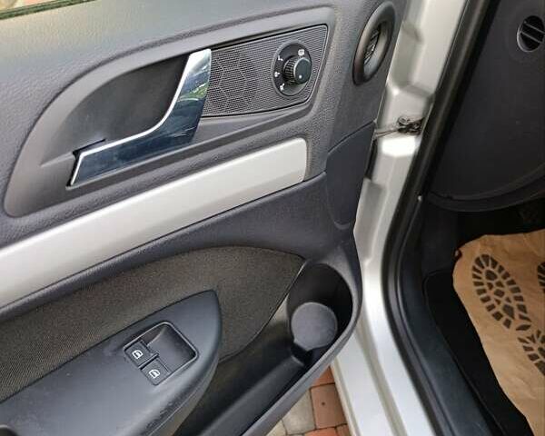 Сірий Шкода Октавія, об'ємом двигуна 1.6 л та пробігом 210 тис. км за 6700 $, фото 23 на Automoto.ua