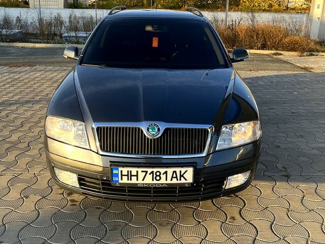 Сірий Шкода Октавія, об'ємом двигуна 1.6 л та пробігом 239 тис. км за 7300 $, фото 1 на Automoto.ua