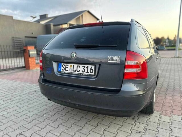 Серый Шкода Октавия, объемом двигателя 2 л и пробегом 235 тыс. км за 1772 $, фото 7 на Automoto.ua