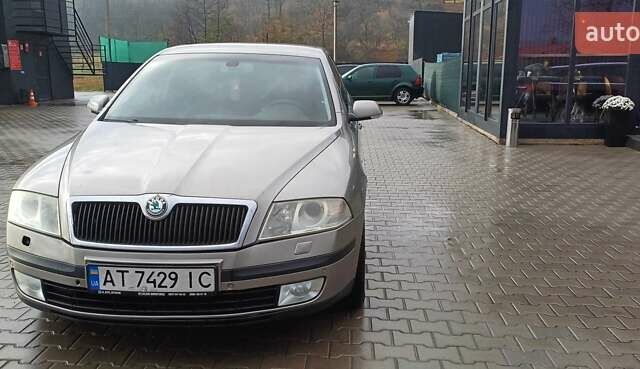 Серый Шкода Октавия, объемом двигателя 2 л и пробегом 288 тыс. км за 6450 $, фото 5 на Automoto.ua