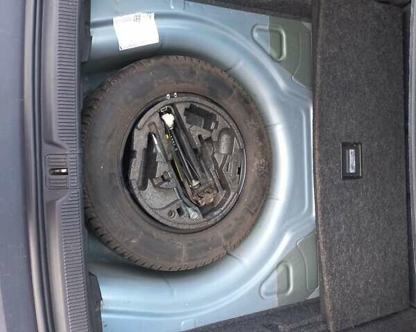 Серый Шкода Октавия, объемом двигателя 1.6 л и пробегом 263 тыс. км за 5300 $, фото 14 на Automoto.ua