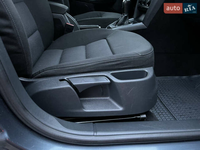 Сірий Шкода Октавія, об'ємом двигуна 1.6 л та пробігом 180 тис. км за 5999 $, фото 49 на Automoto.ua