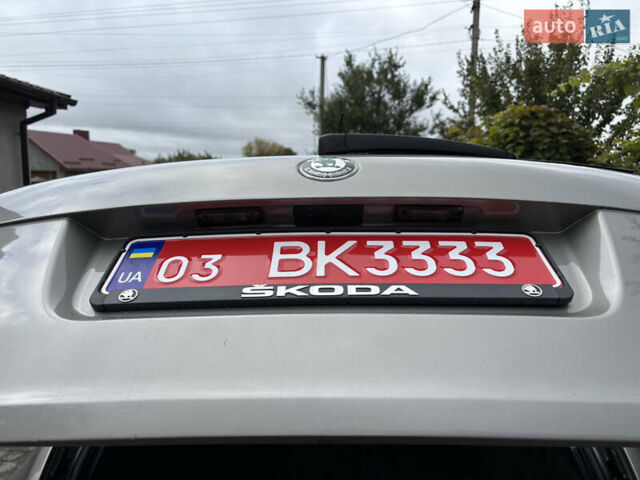 Сірий Шкода Октавія, об'ємом двигуна 1.6 л та пробігом 245 тис. км за 5750 $, фото 27 на Automoto.ua