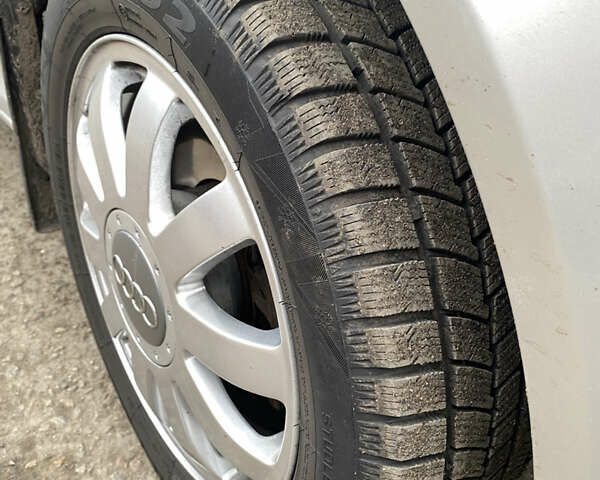 Сірий Шкода Октавія, об'ємом двигуна 2.05 л та пробігом 205 тис. км за 7200 $, фото 12 на Automoto.ua