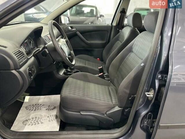 Сірий Шкода Октавія, об'ємом двигуна 1.6 л та пробігом 183 тис. км за 6999 $, фото 10 на Automoto.ua