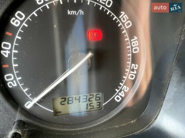 Серый Шкода Октавия, объемом двигателя 1.6 л и пробегом 284 тыс. км за 5500 $, фото 18 на Automoto.ua