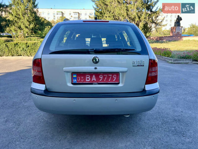 Серый Шкода Октавия, объемом двигателя 1.6 л и пробегом 235 тыс. км за 5600 $, фото 7 на Automoto.ua