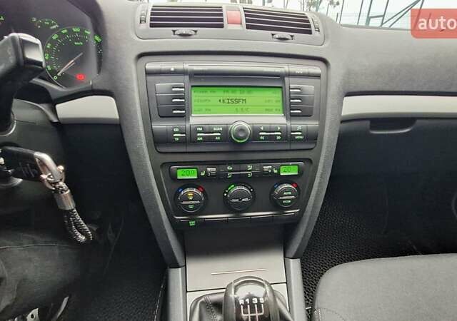 Серый Шкода Октавия, объемом двигателя 1.9 л и пробегом 310 тыс. км за 6400 $, фото 8 на Automoto.ua