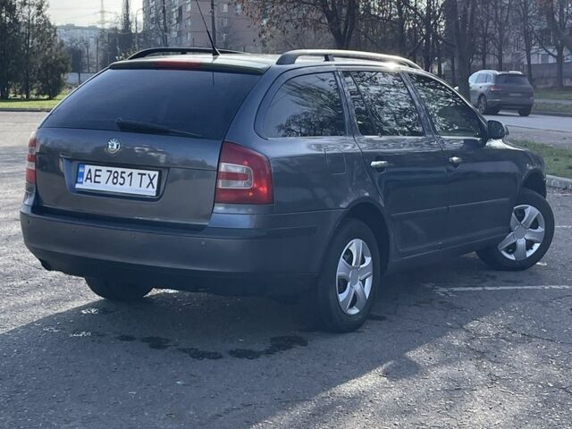 Серый Шкода Октавия, объемом двигателя 1.6 л и пробегом 239 тыс. км за 5700 $, фото 4 на Automoto.ua