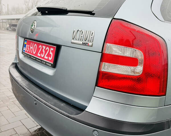 Сірий Шкода Октавія, об'ємом двигуна 1.6 л та пробігом 260 тис. км за 5999 $, фото 23 на Automoto.ua