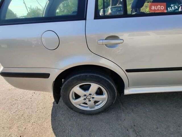 Серый Шкода Октавия, объемом двигателя 1.6 л и пробегом 233 тыс. км за 6900 $, фото 5 на Automoto.ua
