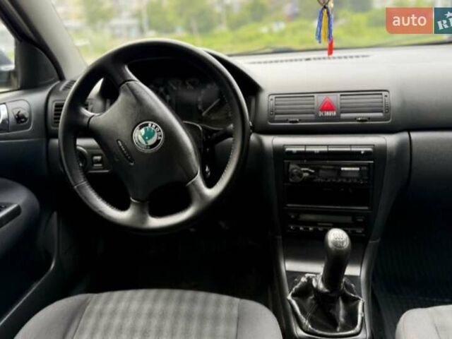 Серый Шкода Октавия, объемом двигателя 1.6 л и пробегом 248 тыс. км за 5470 $, фото 9 на Automoto.ua