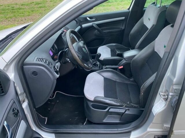 Сірий Шкода Октавія, об'ємом двигуна 1.9 л та пробігом 236 тис. км за 1750 $, фото 7 на Automoto.ua