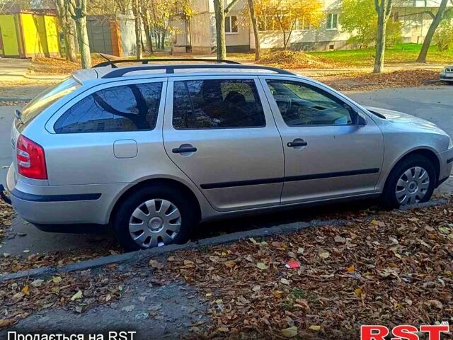Сірий Шкода Октавія, об'ємом двигуна 1.6 л та пробігом 221 тис. км за 5850 $, фото 8 на Automoto.ua
