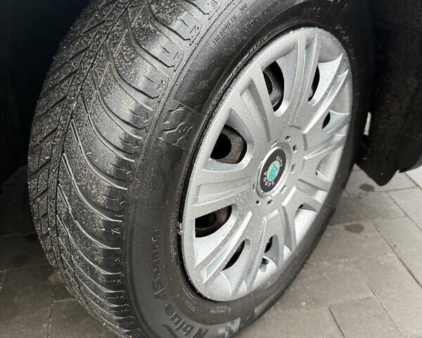 Сірий Шкода Октавія, об'ємом двигуна 1.6 л та пробігом 260 тис. км за 5999 $, фото 33 на Automoto.ua