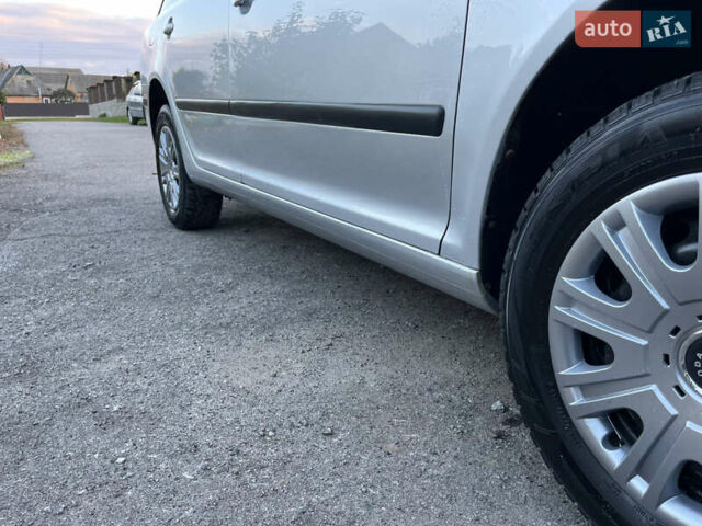 Сірий Шкода Октавія, об'ємом двигуна 0 л та пробігом 250 тис. км за 4999 $, фото 6 на Automoto.ua