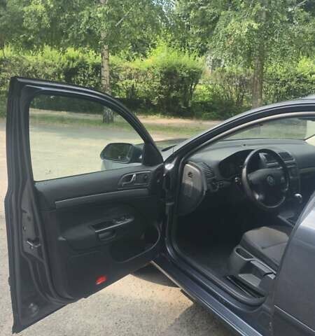 Серый Шкода Октавия, объемом двигателя 1.6 л и пробегом 217 тыс. км за 6650 $, фото 5 на Automoto.ua