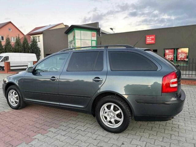 Серый Шкода Октавия, объемом двигателя 2 л и пробегом 235 тыс. км за 1772 $, фото 2 на Automoto.ua