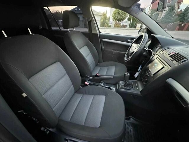 Серый Шкода Октавия, объемом двигателя 2 л и пробегом 235 тыс. км за 1772 $, фото 10 на Automoto.ua