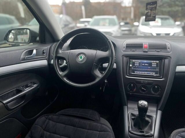 Сірий Шкода Октавія, об'ємом двигуна 1.6 л та пробігом 239 тис. км за 5700 $, фото 9 на Automoto.ua